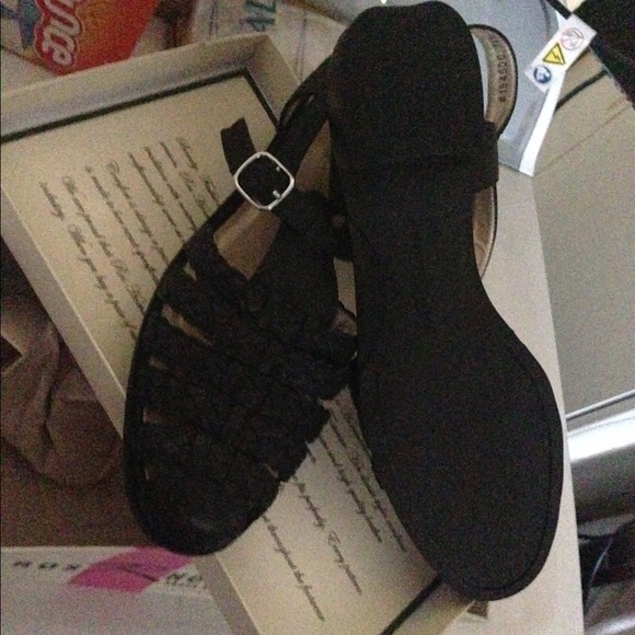 Black leather sandals size 11 - Picture 2 of 6